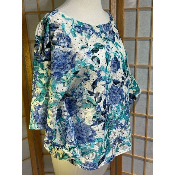 Draper's and Damons Sm Lace/Rhinestone Blouse - Picture 15 of 16